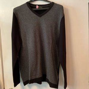 Banana Republic Men’s V-Neck Sweater